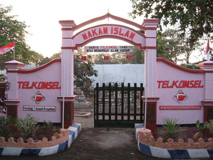 Nikmati Layanan Telkomsel Hingga ke Alam Kubur